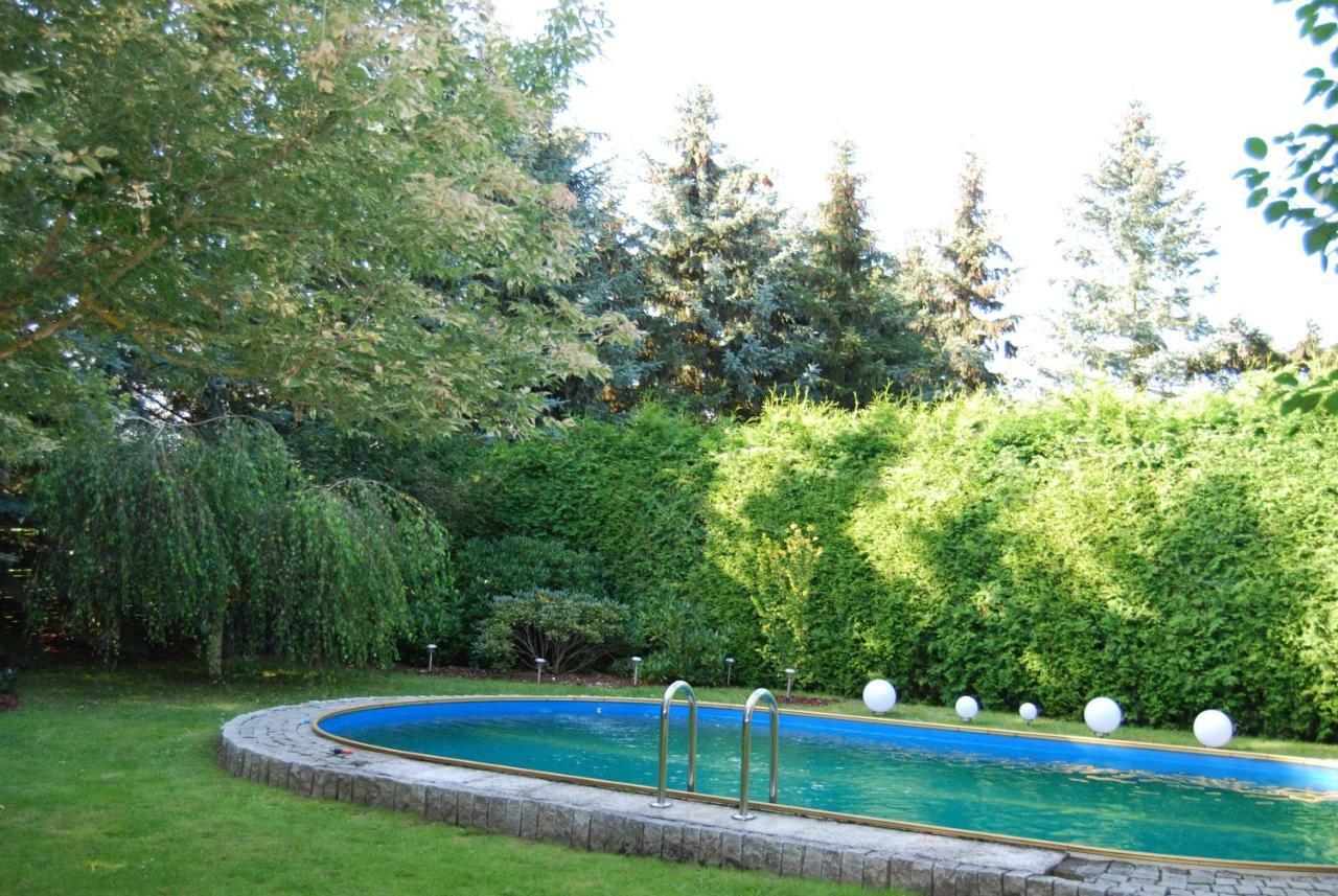 Ferienwohnung Aronia Warlow ภายนอก รูปภาพ